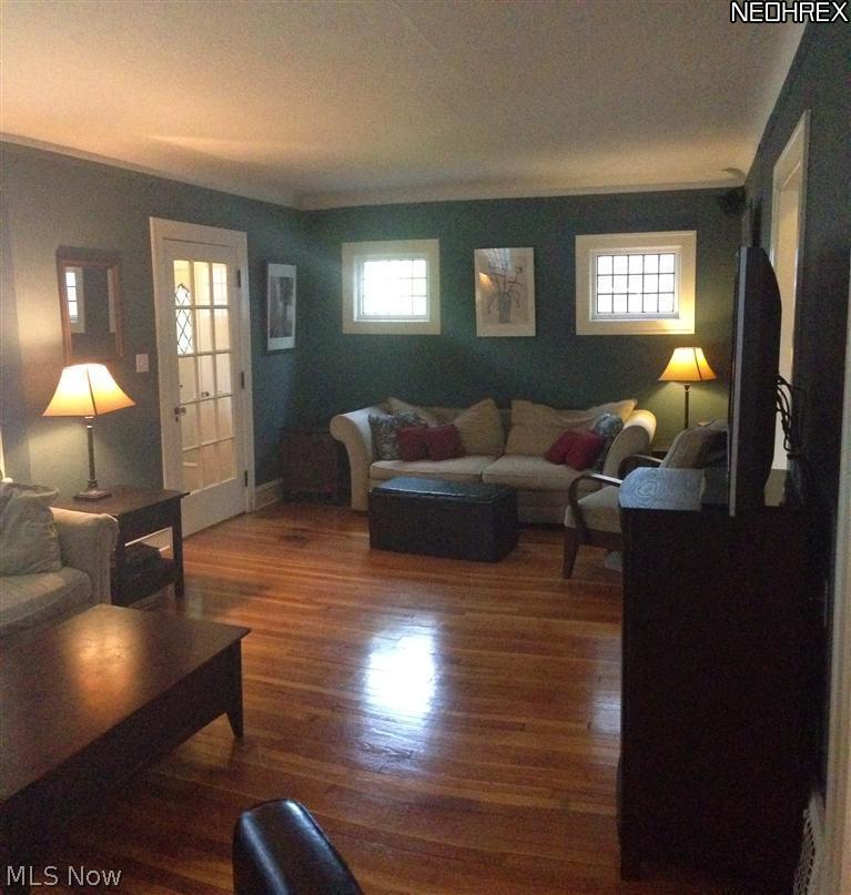 3613 Cedarbrook Road Cleveland, OH 44118 - Photo 3 of 15 Gallery Image 3
