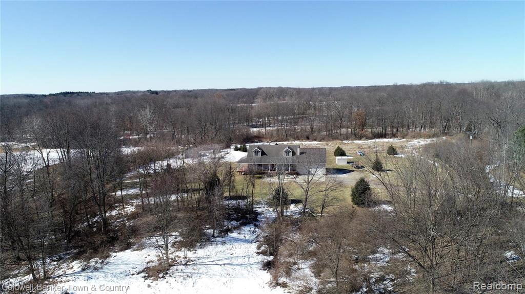 6798 Farley Road Pinckney, MI 48169 - Photo 2 of 47