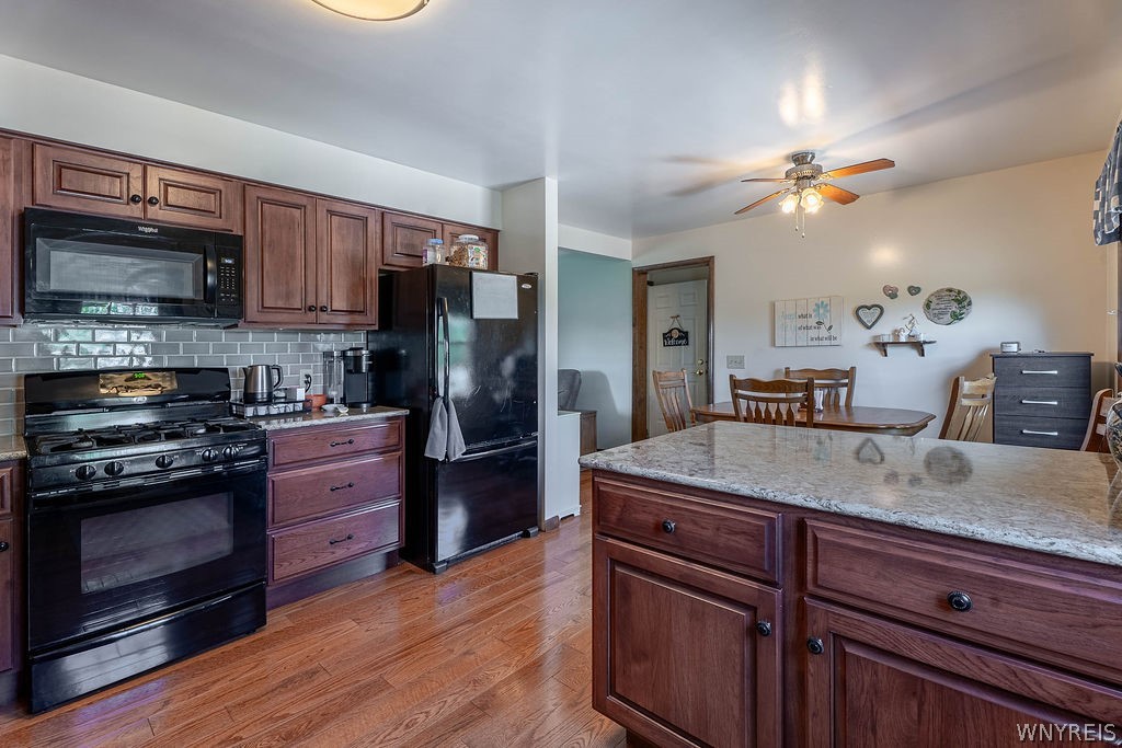 3889 Slusaric Road Wheatfield, NY 14120 - Photo 10 of 50