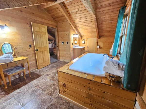 $500,000 | 519 Picadilly Lane, Gatlinburg, TN 37738