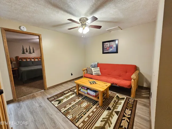 $500,000 | 519 Picadilly Lane, Gatlinburg, TN 37738