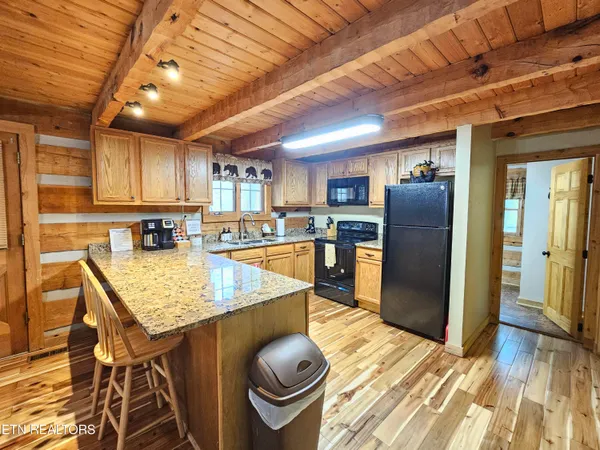 $500,000 | 519 Picadilly Lane, Gatlinburg, TN 37738