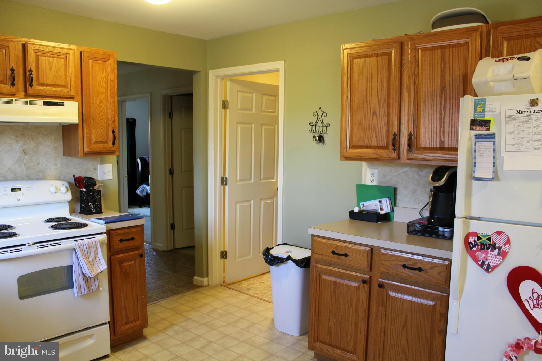 118 West 5th Avenue Ranson, WV 25438 - Photo 9 of 23 Kitchen