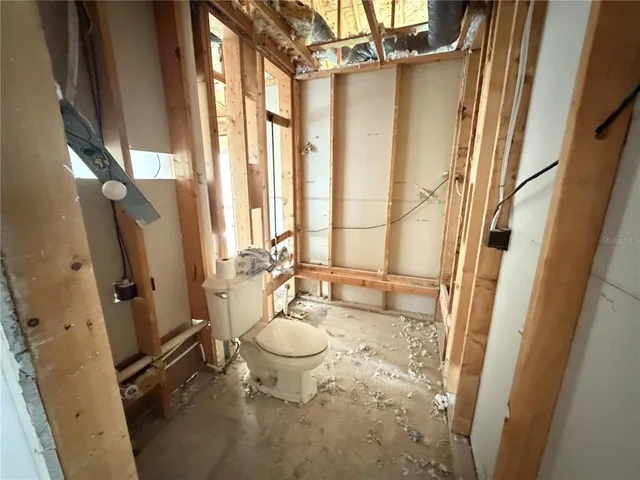 $325,000 | 282 Lakebreeze Circle, Lake Mary, FL 32746