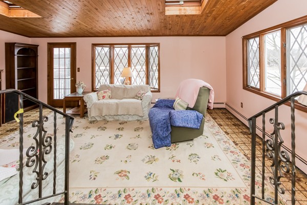 146 Clinton Road Weymouth, MA 02189 - Photo 14 of 25 Gallery Image 14