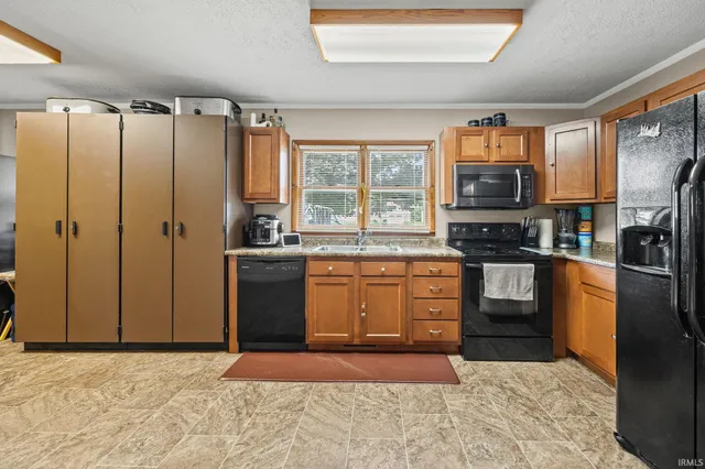 $250,000 | 201 Meadow Lane, Monticello, IN 47960