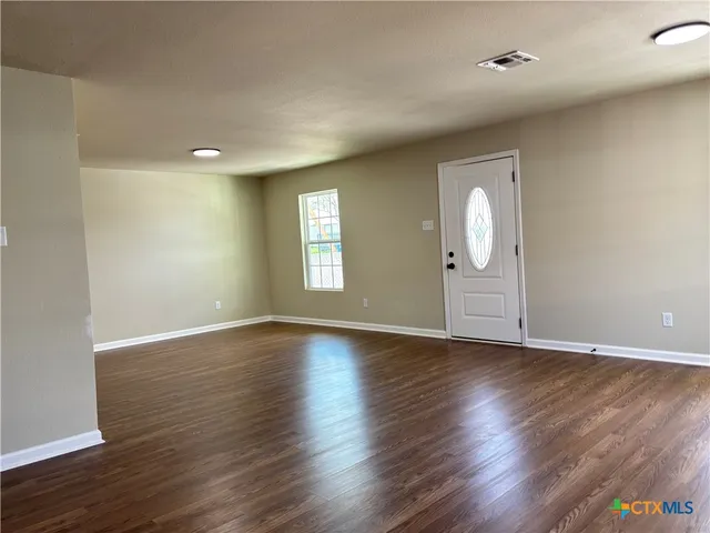 $199,900 | 702 East 5th Street, Nixon, TX 78140