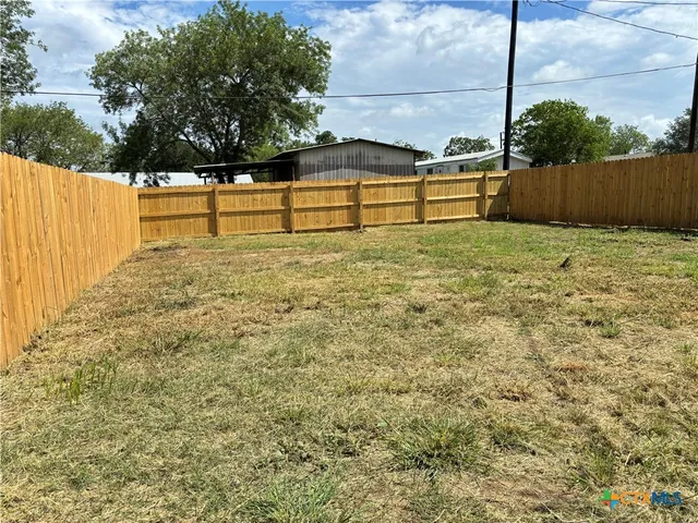 $199,900 | 702 East 5th Street, Nixon, TX 78140