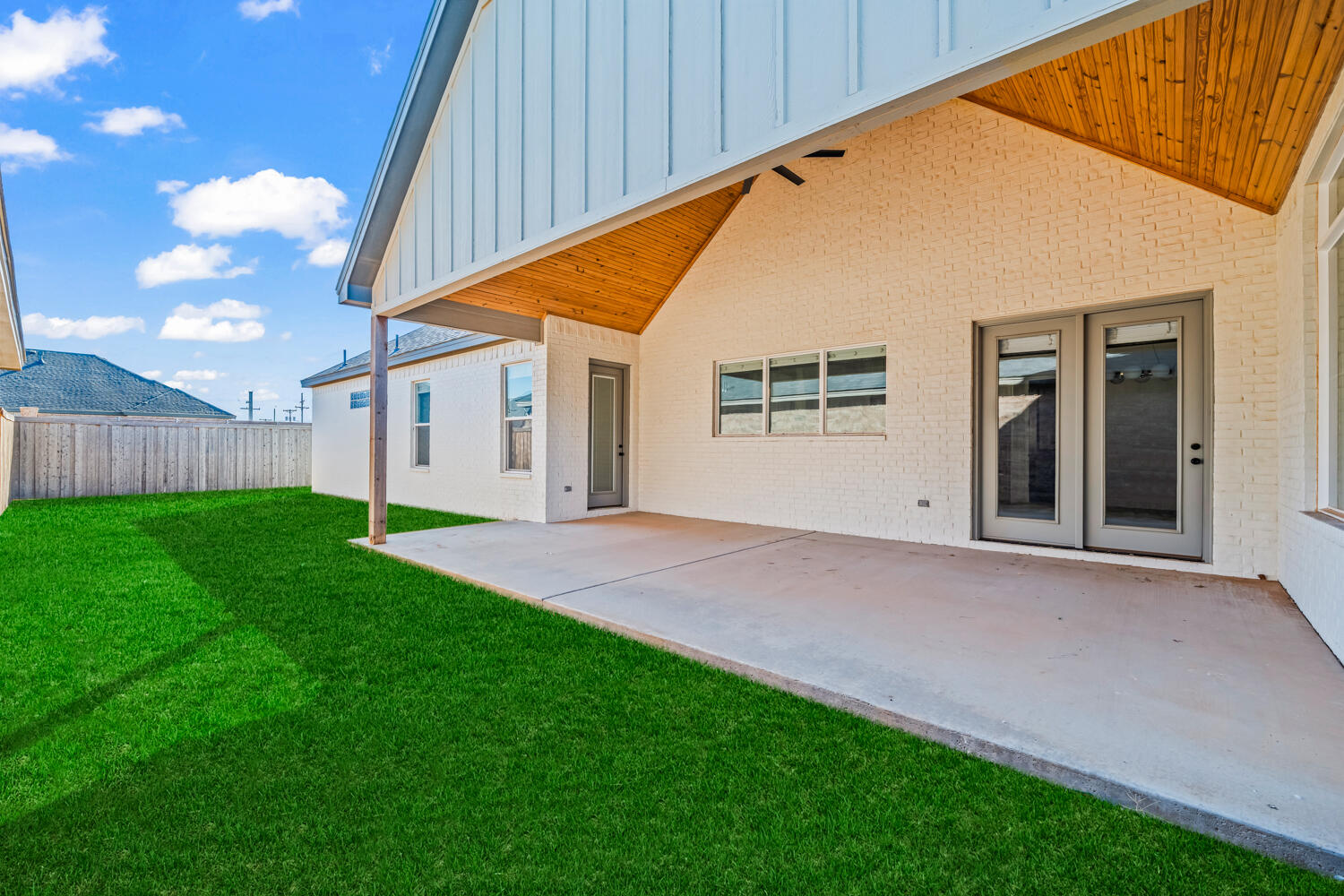 5413 112th Street Lubbock, TX 79424 - Photo 45 of 50 5413 112th st grass fix-1