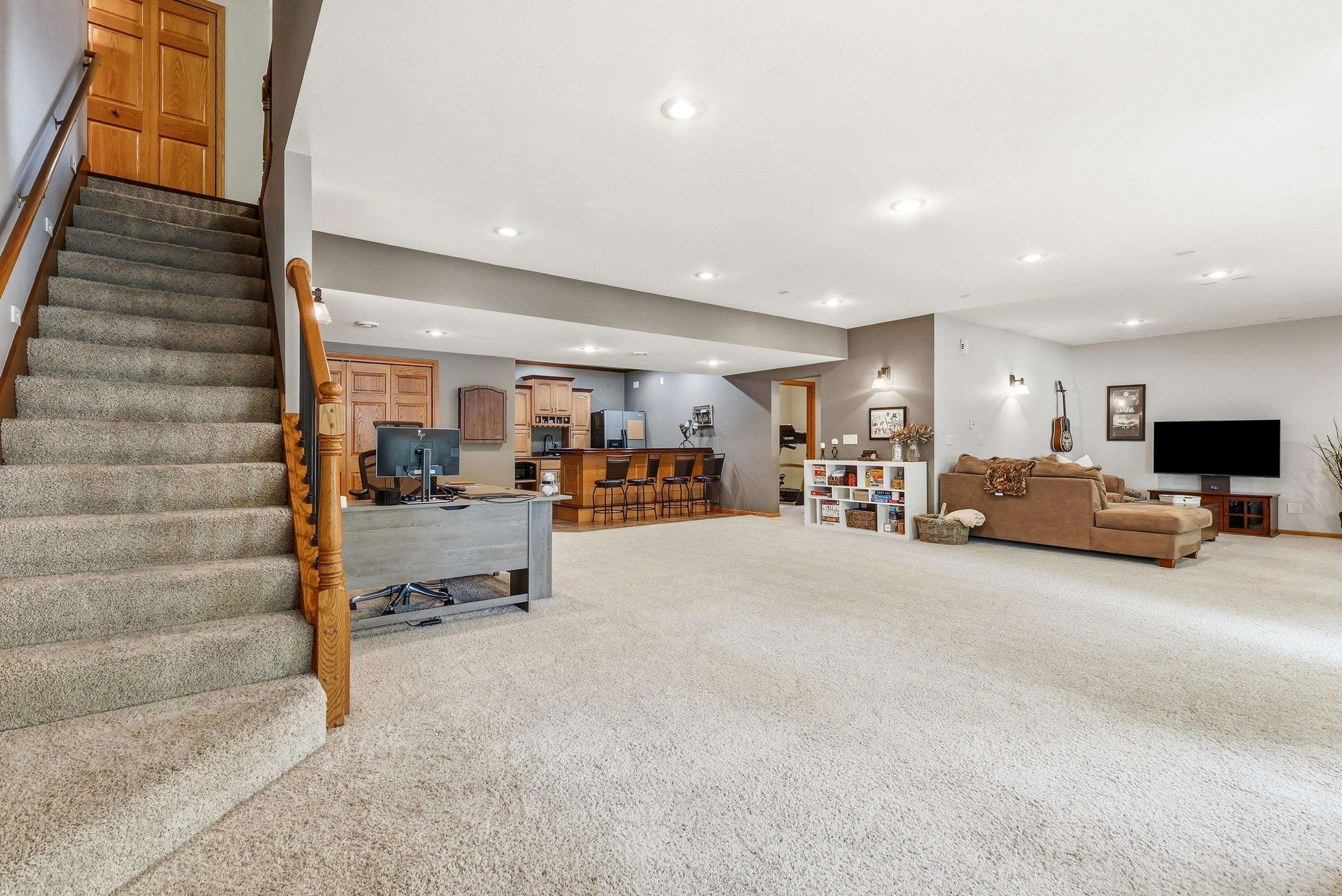 2357 Antler Ridge Drive Dubuque, IA 52002 - Photo 31 of 56 Gallery Image 31