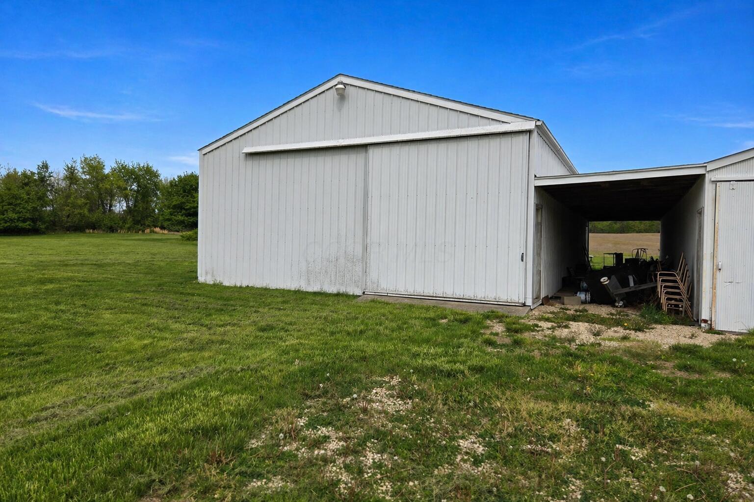 6595 Watkins Road Southwest Pataskala, OH 43062 - Photo 17 of 22 left barn