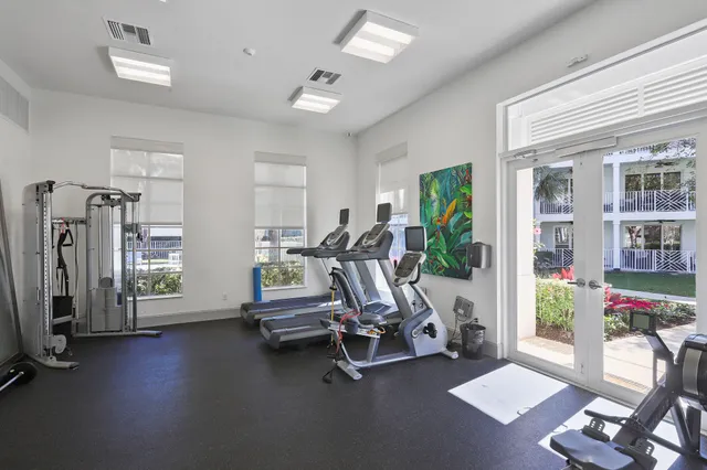 $899,900 | 915 Bay Colony Drive South, Juno Beach, FL 33408