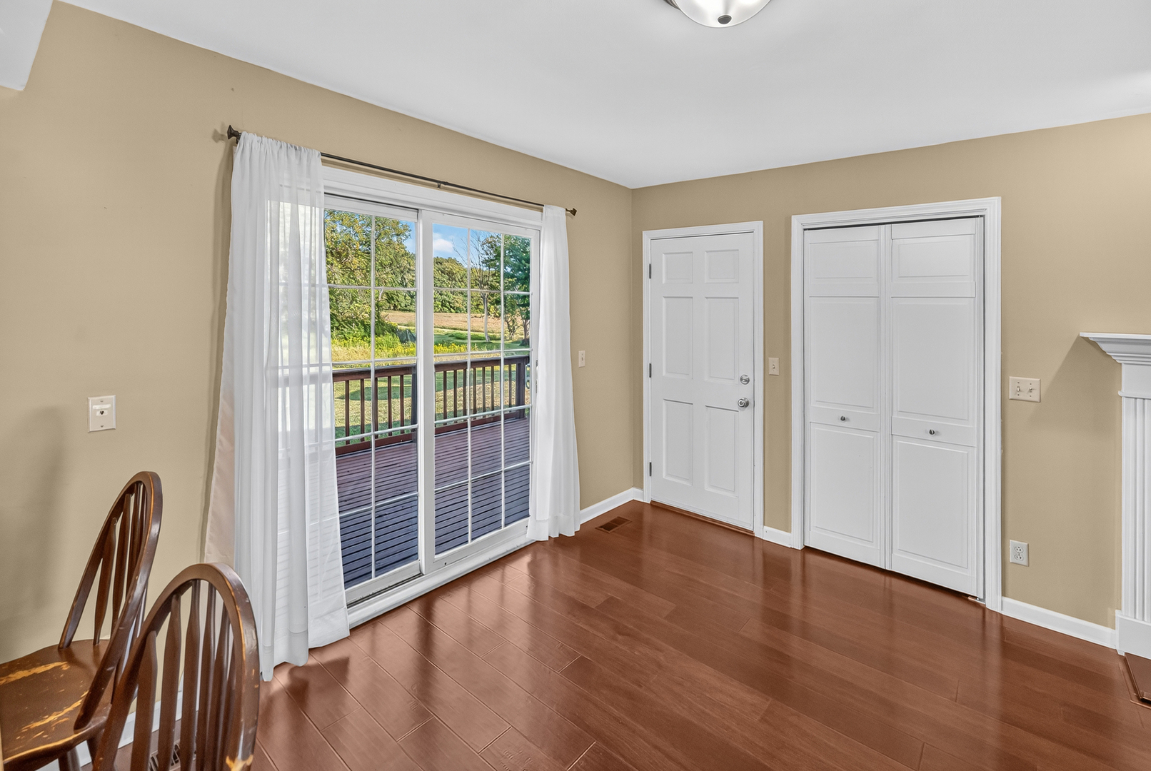 4454 North Prairie View Road Argenta, IL 62501 - Photo 15 of 45 a view of livingroom with furniture and wooden floor