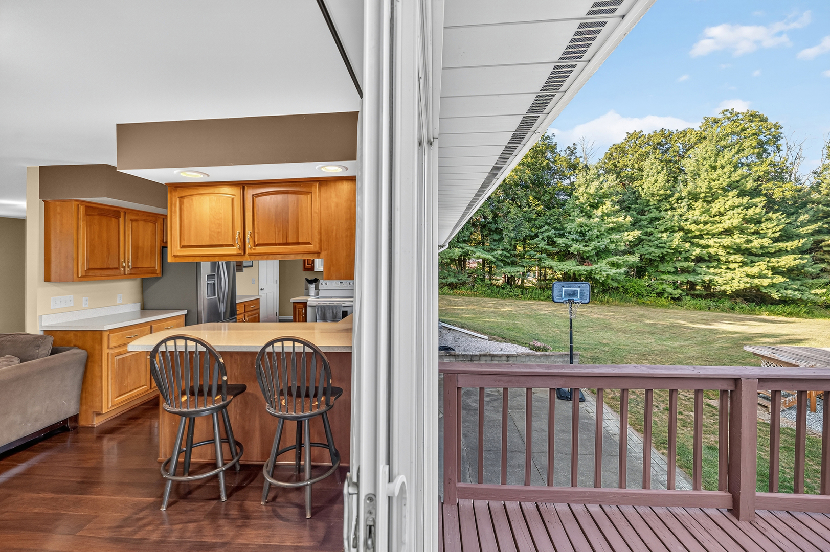 4454 North Prairie View Road Argenta, IL 62501 - Photo 16 of 45 a view of a chairs and table in the balcony