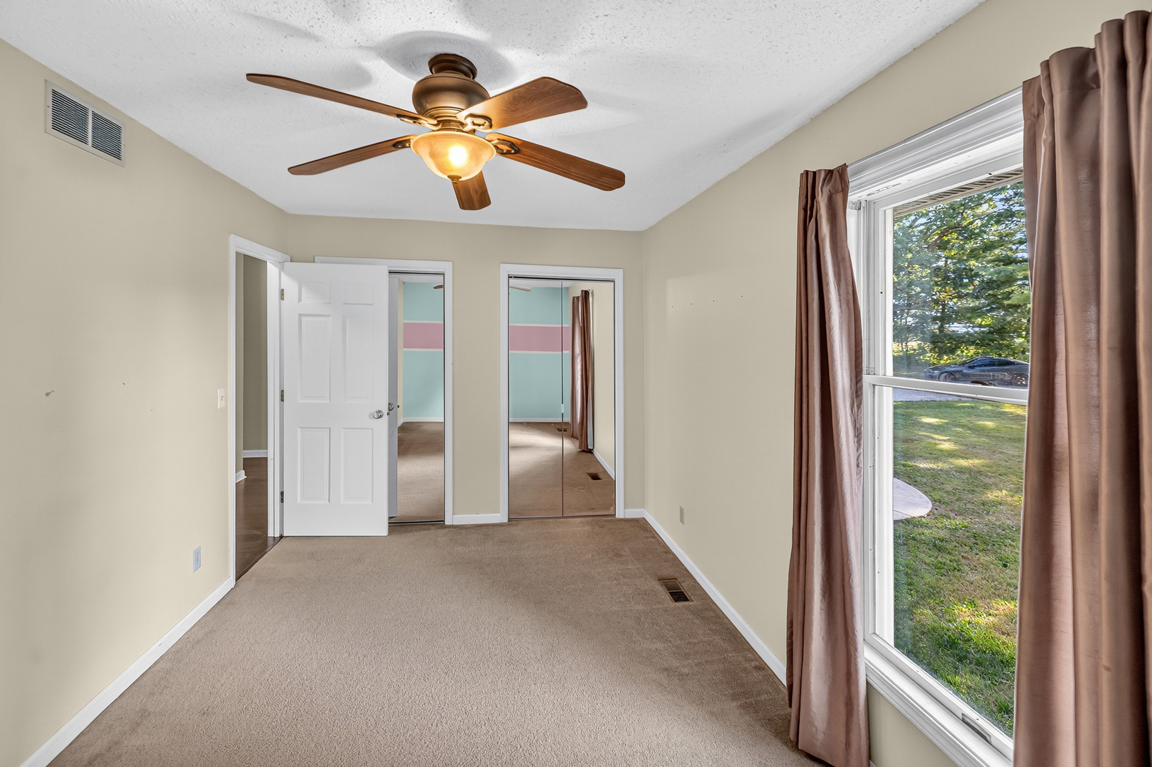 4454 North Prairie View Road Argenta, IL 62501 - Photo 21 of 45 a view of an entryway