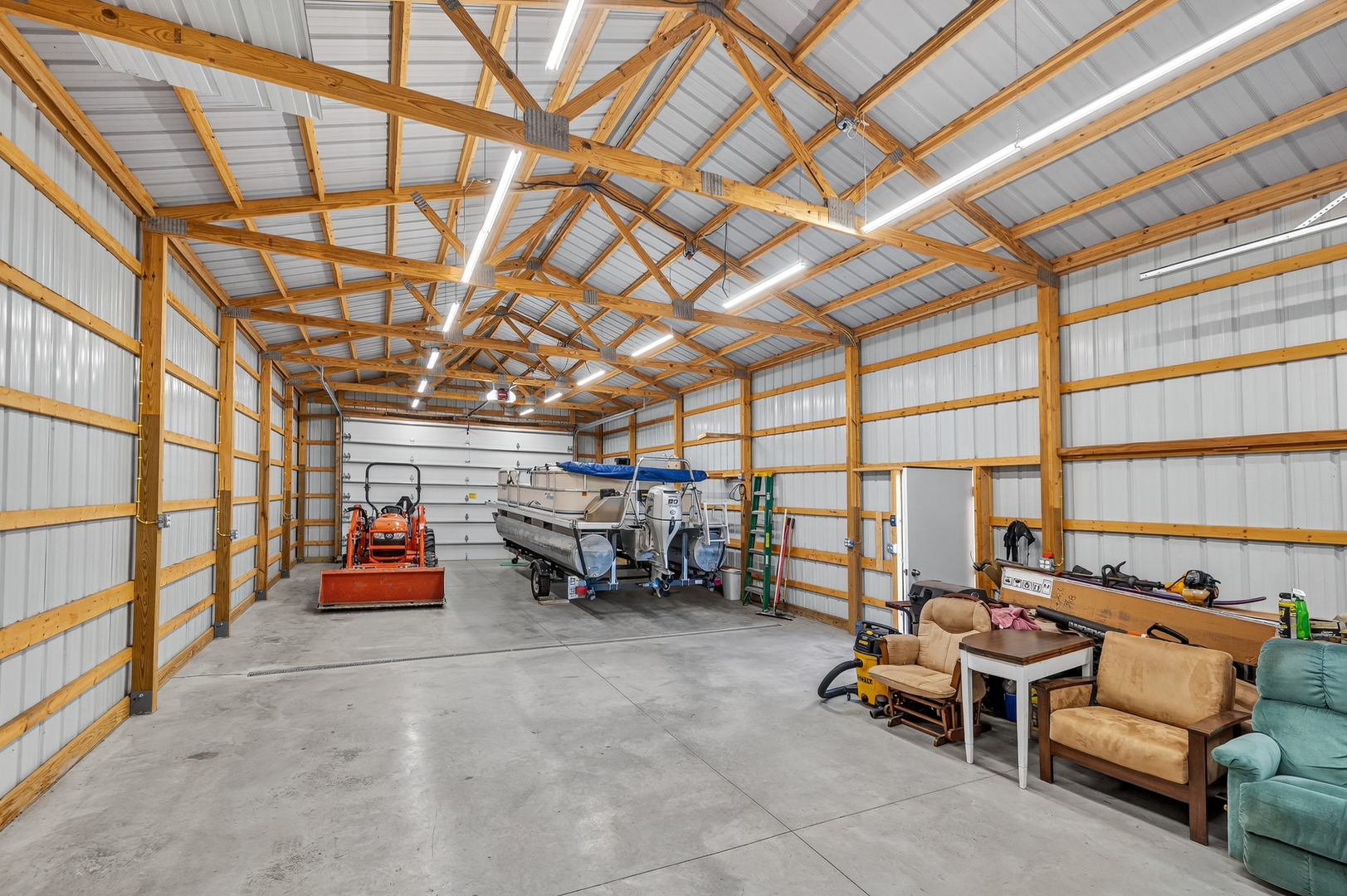 4454 North Prairie View Road Argenta, IL 62501 - Photo 37 of 45 a view of a room with gym equipment