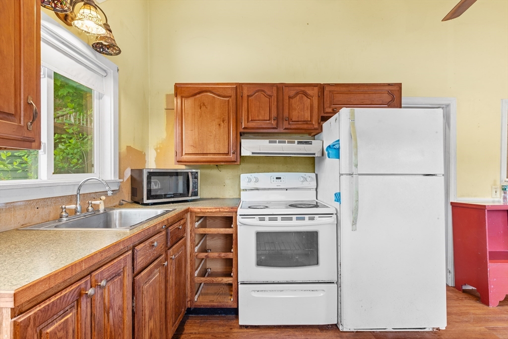 49 Boat House Road Groton, MA 01450 - Photo 11 of 34