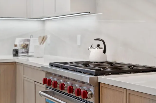 $6,498,000 | 985 Lincoln Avenue, Palo Alto, CA 94301