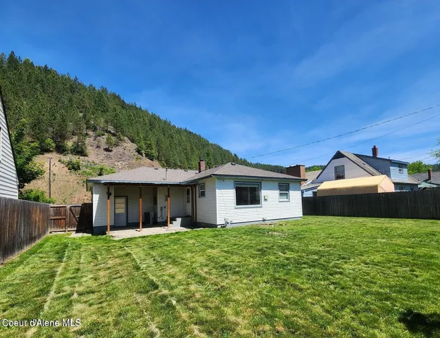 $385,000 | 607 Riverside Avenue West, Kellogg, ID 83837