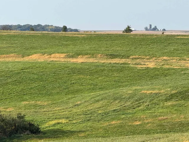 $1 | 12-50 Birchbark Court, Lake Carroll, IL 61046