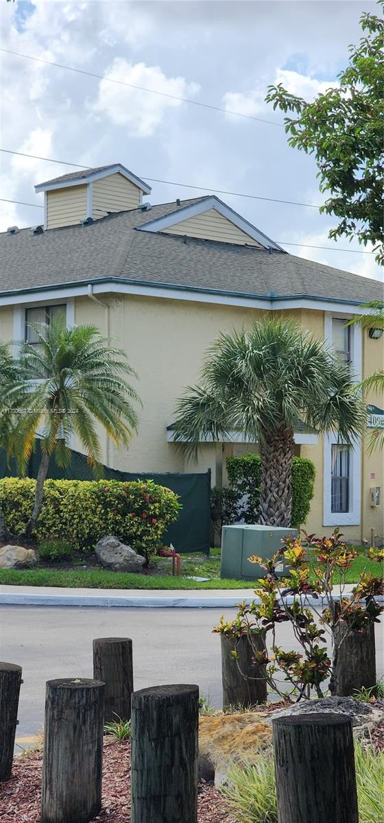 4098 North Pine Island Rd Unit 100  