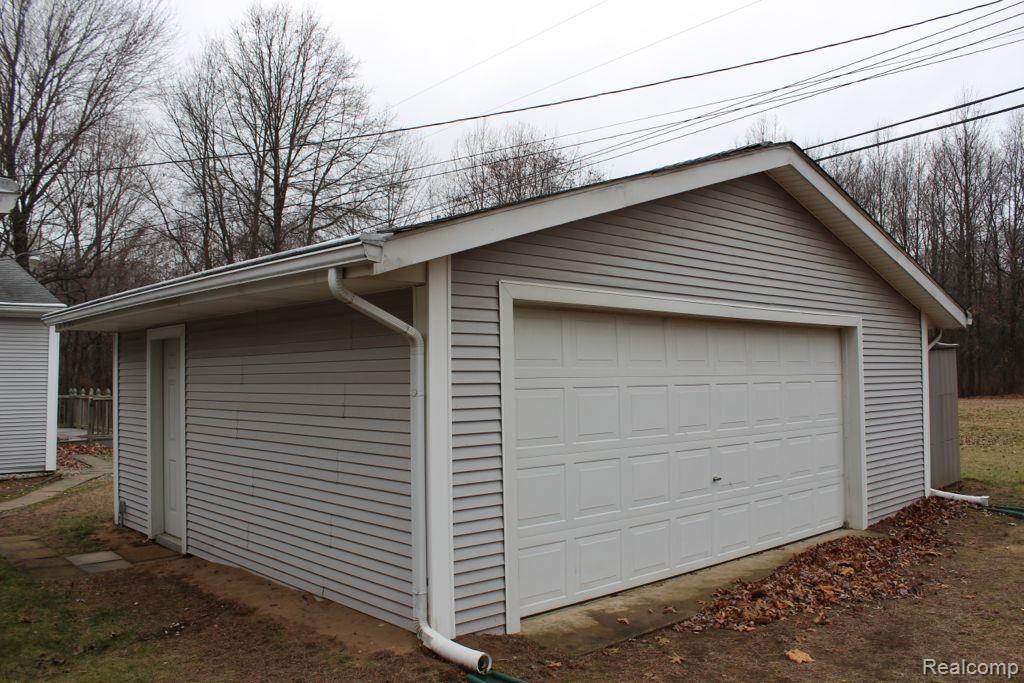 41200 Harris Road Belleville, MI 48111 - Photo 4 of 16
