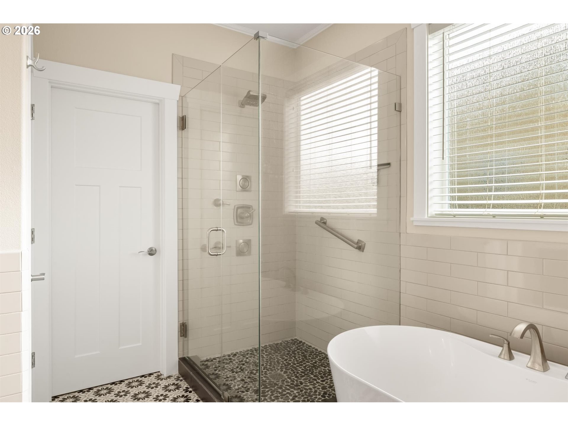 1274 South 15th Way Ridgefield, WA 98642 - Photo 20 of 46 a bathroom with a sink toilet and shower