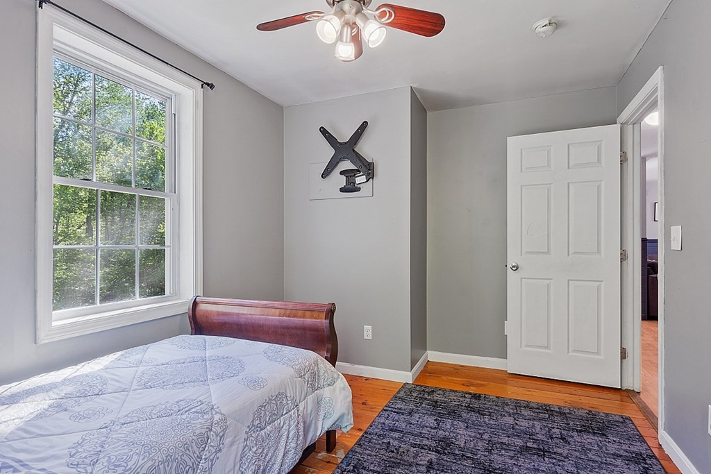 540 Royalston Road Phillipston, MA 01331 - Photo 20 of 38 a bedroom with a bed and a window