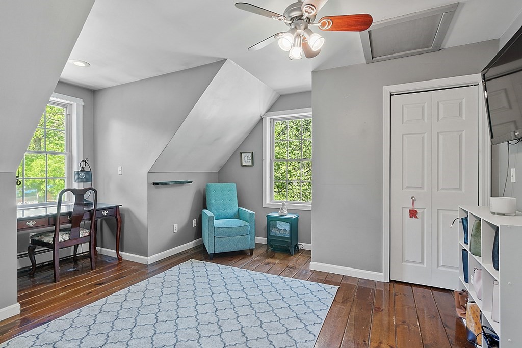 540 Royalston Road Phillipston, MA 01331 - Photo 21 of 38 a view of an entryway with a livingroom