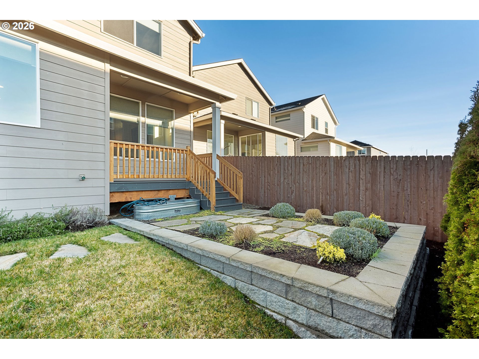 719 Northwest 178th Street Ridgefield, WA 98642 - Photo 44 of 46 a backyard of a house