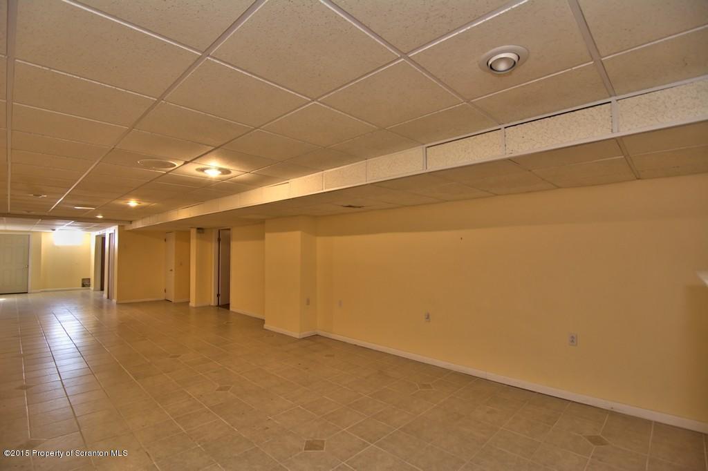 104 Rabbit Run Clarks Green, PA 18411 - Photo 54 of 62 Gallery Image 54
