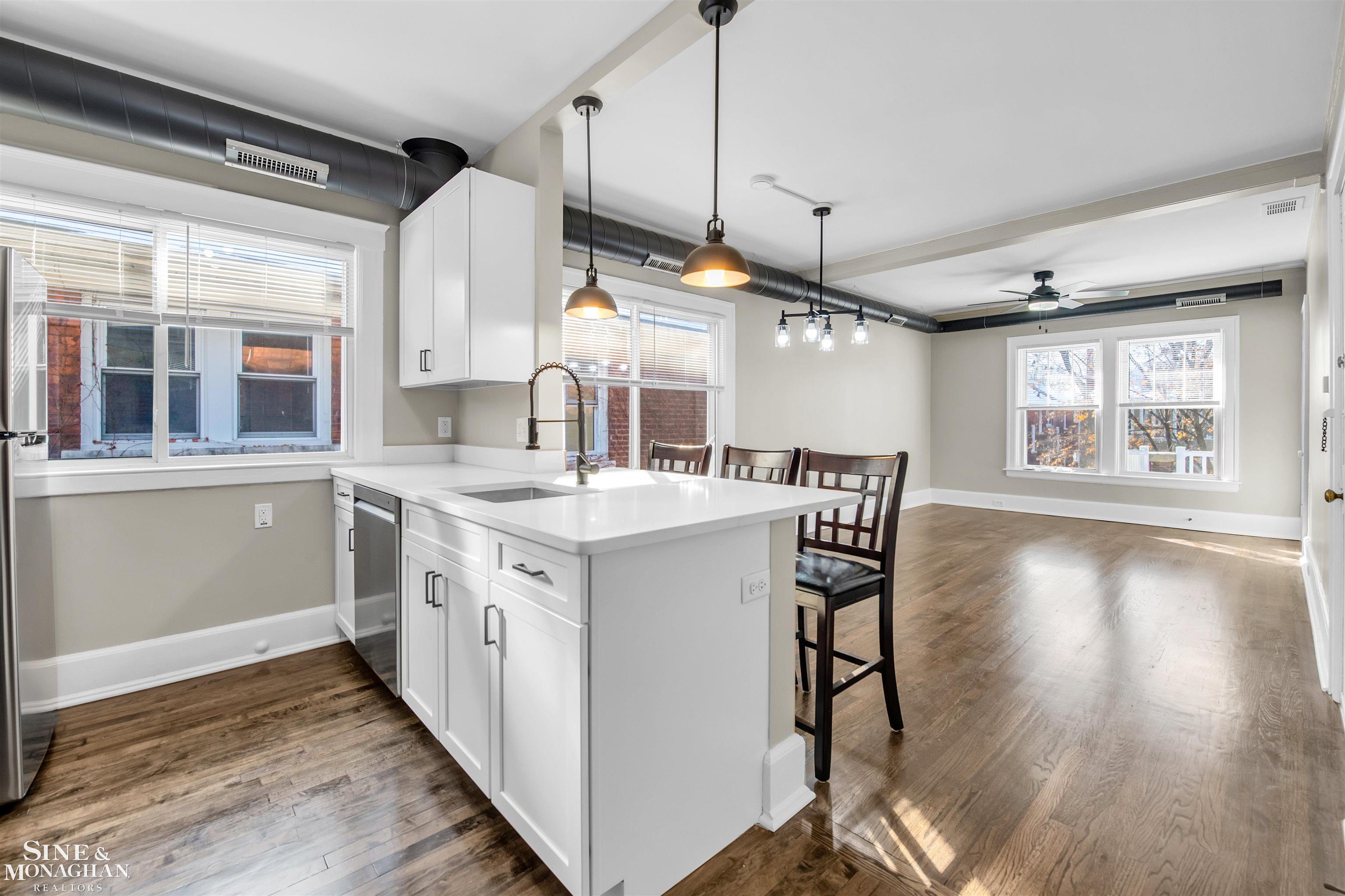 866 Nottingham Road, Unit 2S Grosse Pointe, MI 48230 - Photo 5 of 18