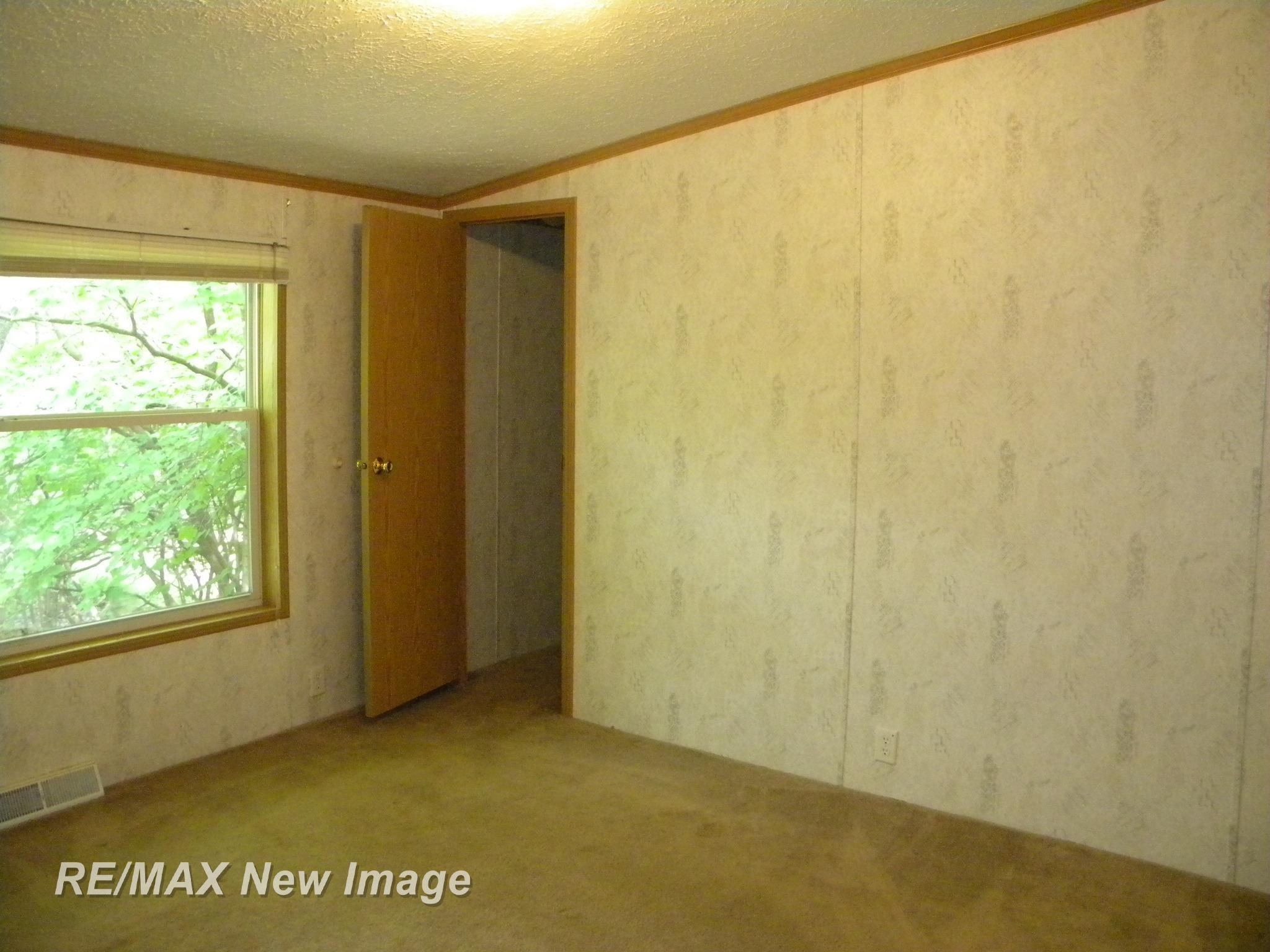12635 Frost Road Hemlock, MI 48626 - Photo 12 of 22