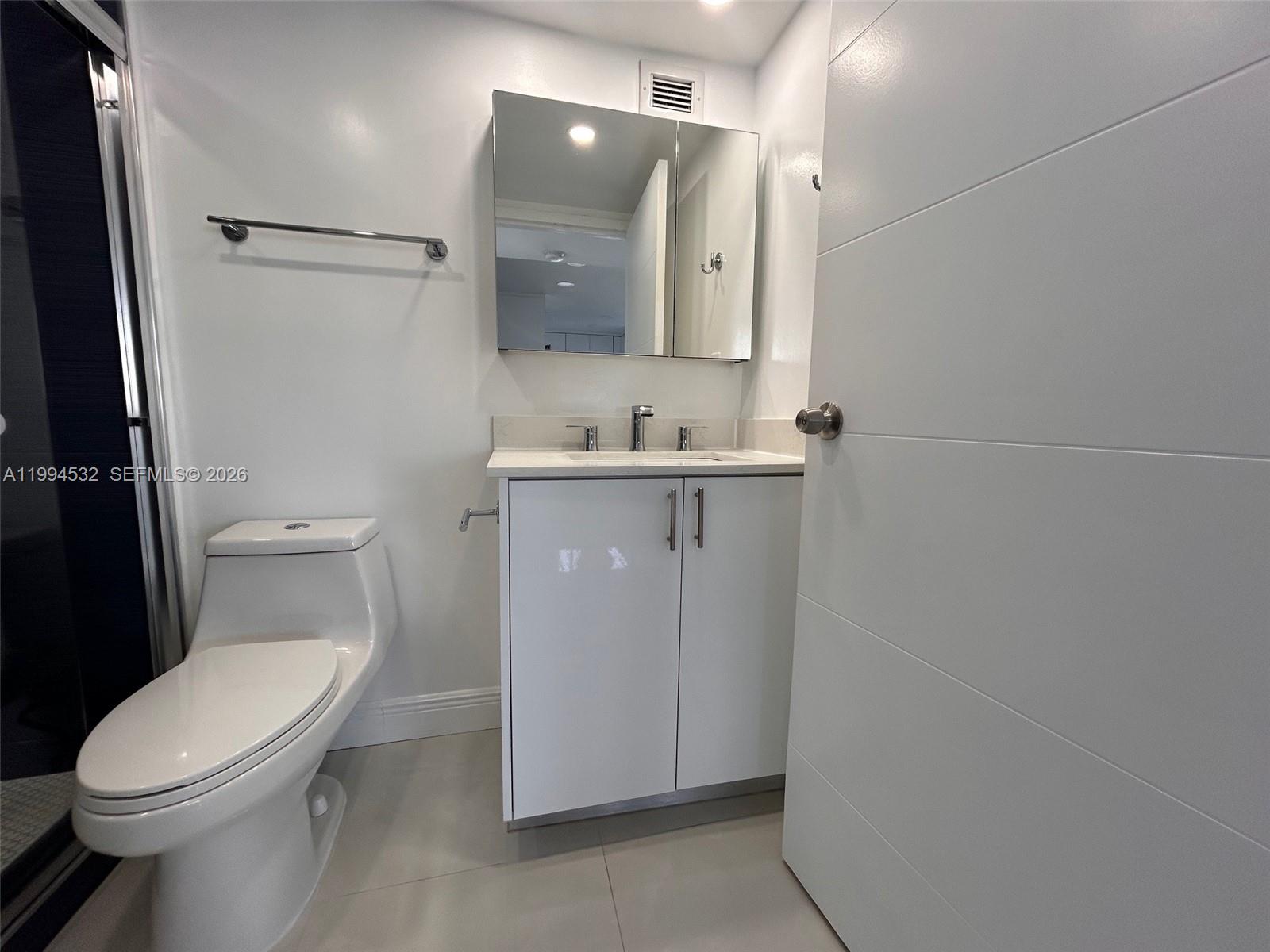 17021 North Bay Road, Unit 1004 Sunny Isles Beach, FL 33160 - Photo 20 of 29