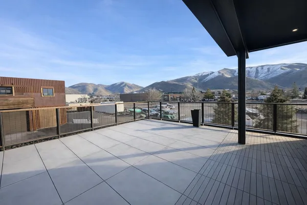 $1,295,000 | 130 Gulf Stream Lane, Unit C, Hailey, ID 83333