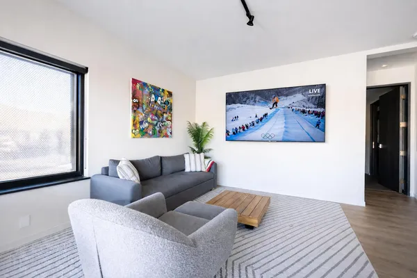 $1,295,000 | 130 Gulf Stream Lane, Unit C, Hailey, ID 83333