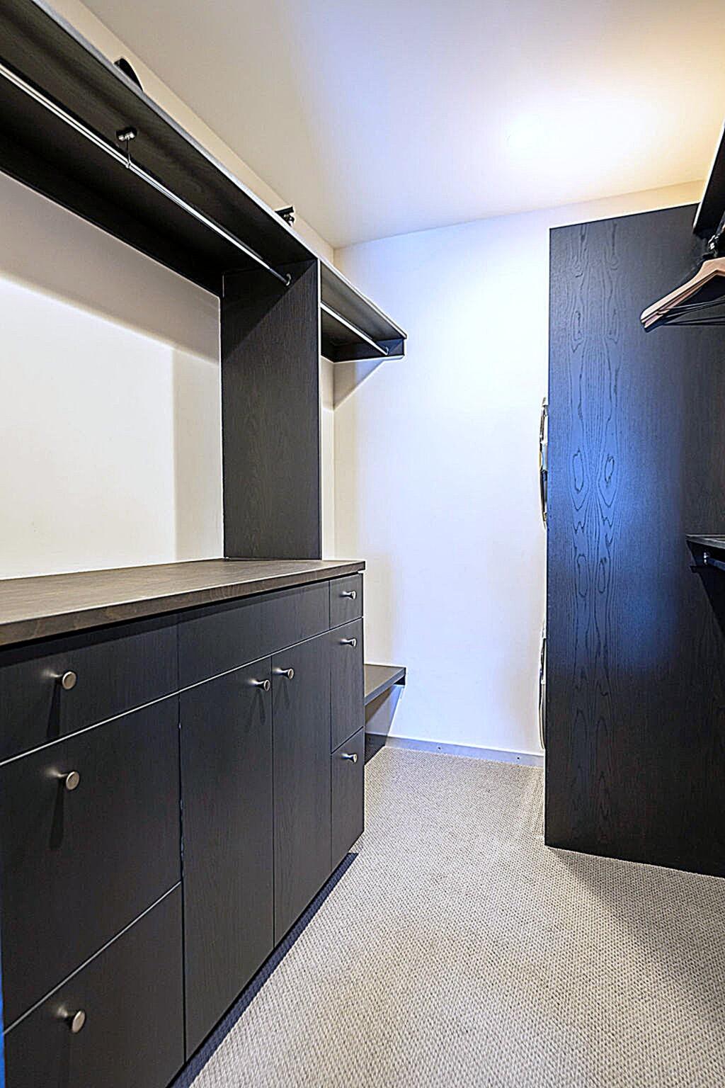 130 Gulf Stream Lane, Unit C Hailey, ID 83333 - Photo 10 of 25 22. Apartment Walk-in Closet with Laundr