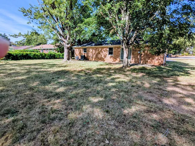 $1,295 | 2436 Thoroughbred Drive, Bowling Green, KY 42104