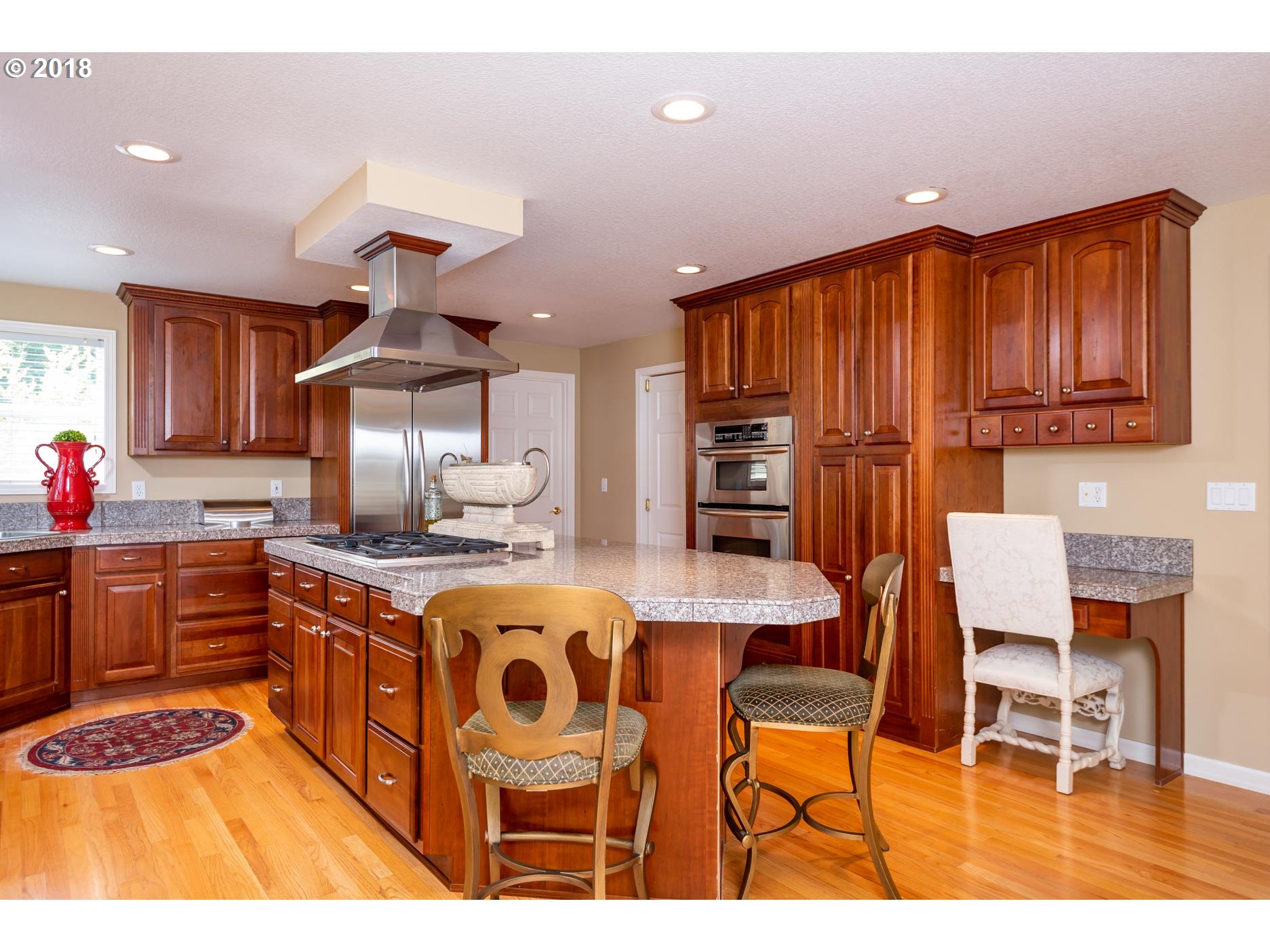 19240 Bryant Road Lake Oswego, OR 97034 - Photo 14 of 32 Gallery Image 14