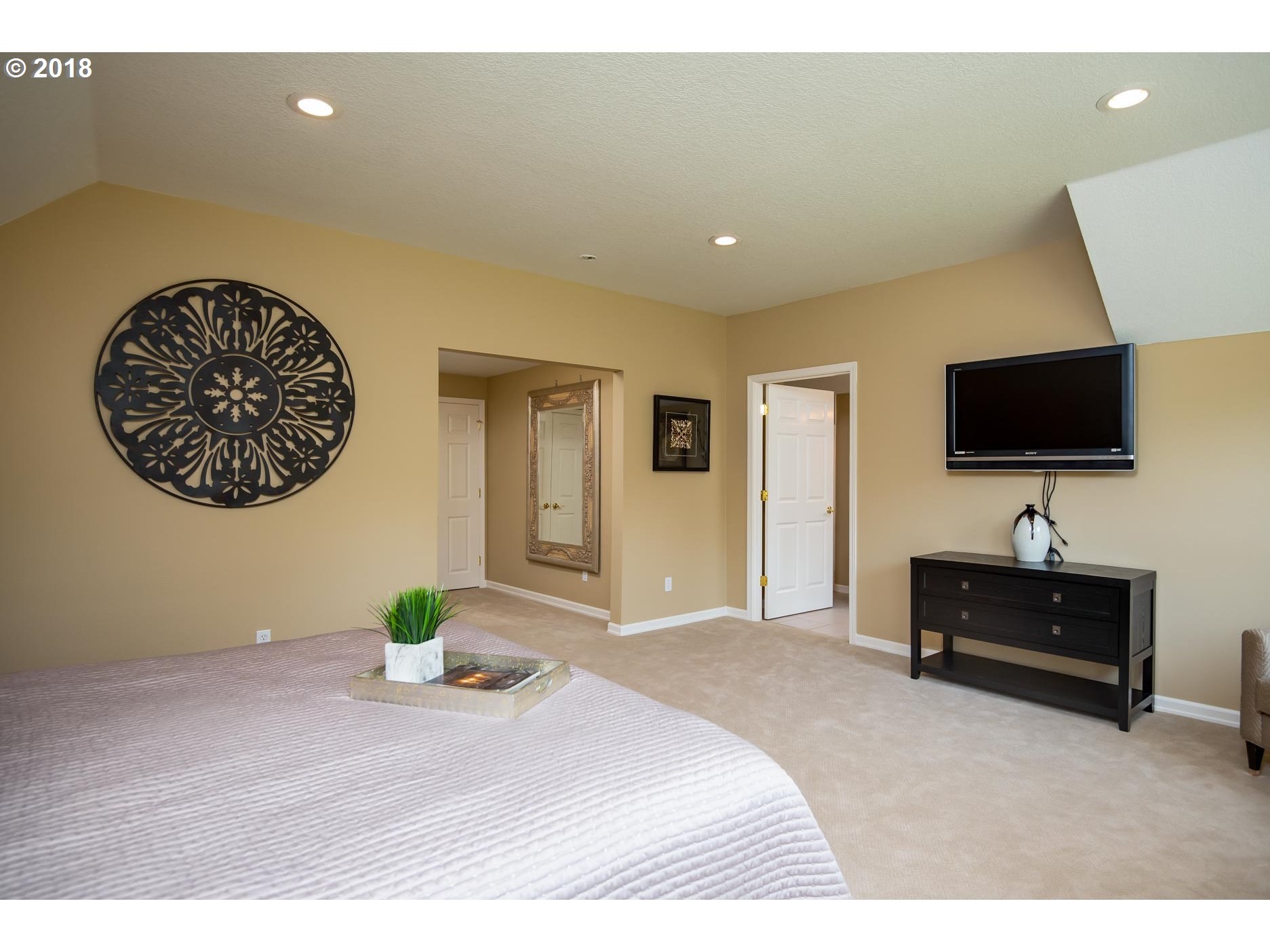 19240 Bryant Road Lake Oswego, OR 97034 - Photo 21 of 32 Gallery Image 21