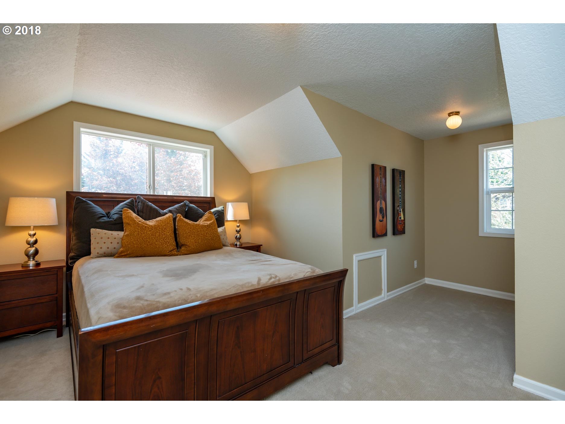 19240 Bryant Road Lake Oswego, OR 97034 - Photo 24 of 32 Bedroom