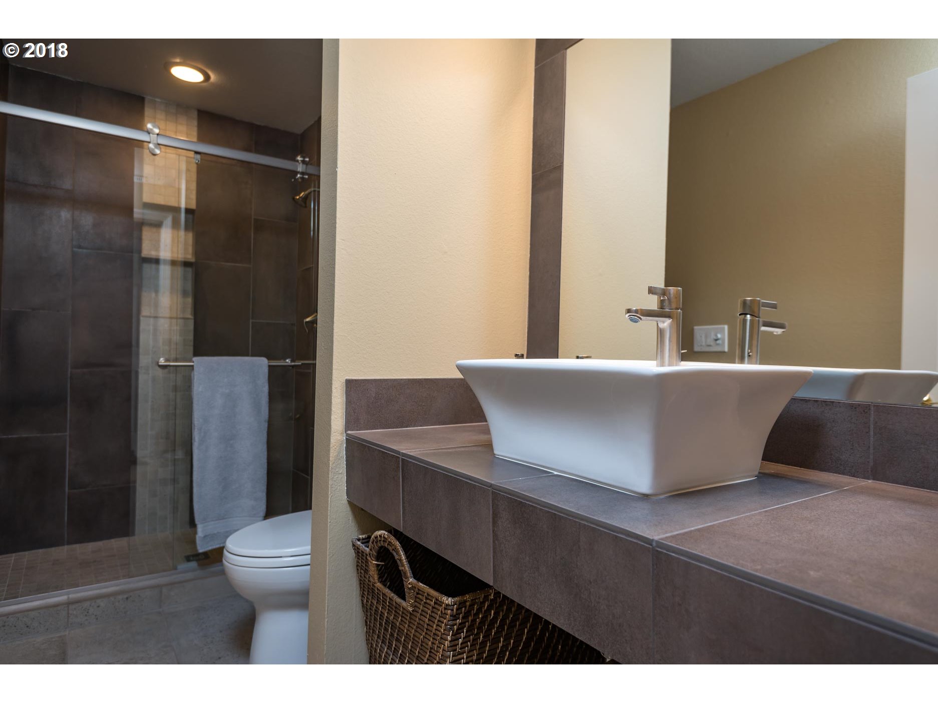 19240 Bryant Road Lake Oswego, OR 97034 - Photo 25 of 32 Bathroom