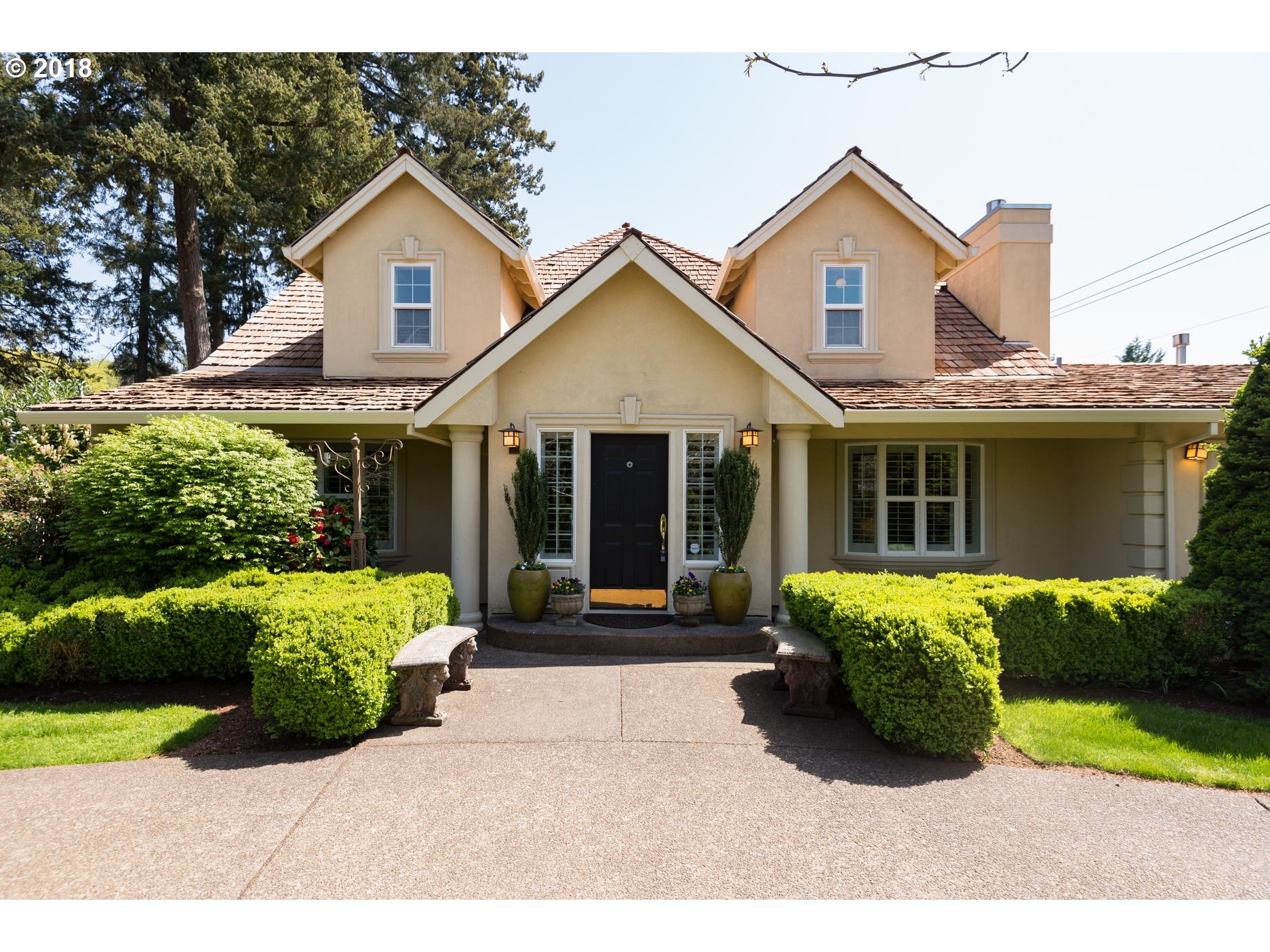19240 Bryant Road Lake Oswego, OR 97034 - Photo 3 of 32 Gallery Image 3