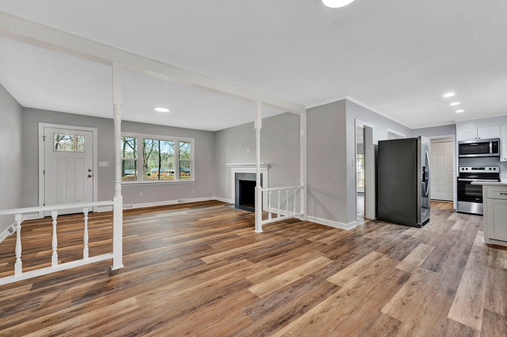 101 Valley Road Greenwood, SC 29646 - Photo 9 of 38 Gallery Image 9