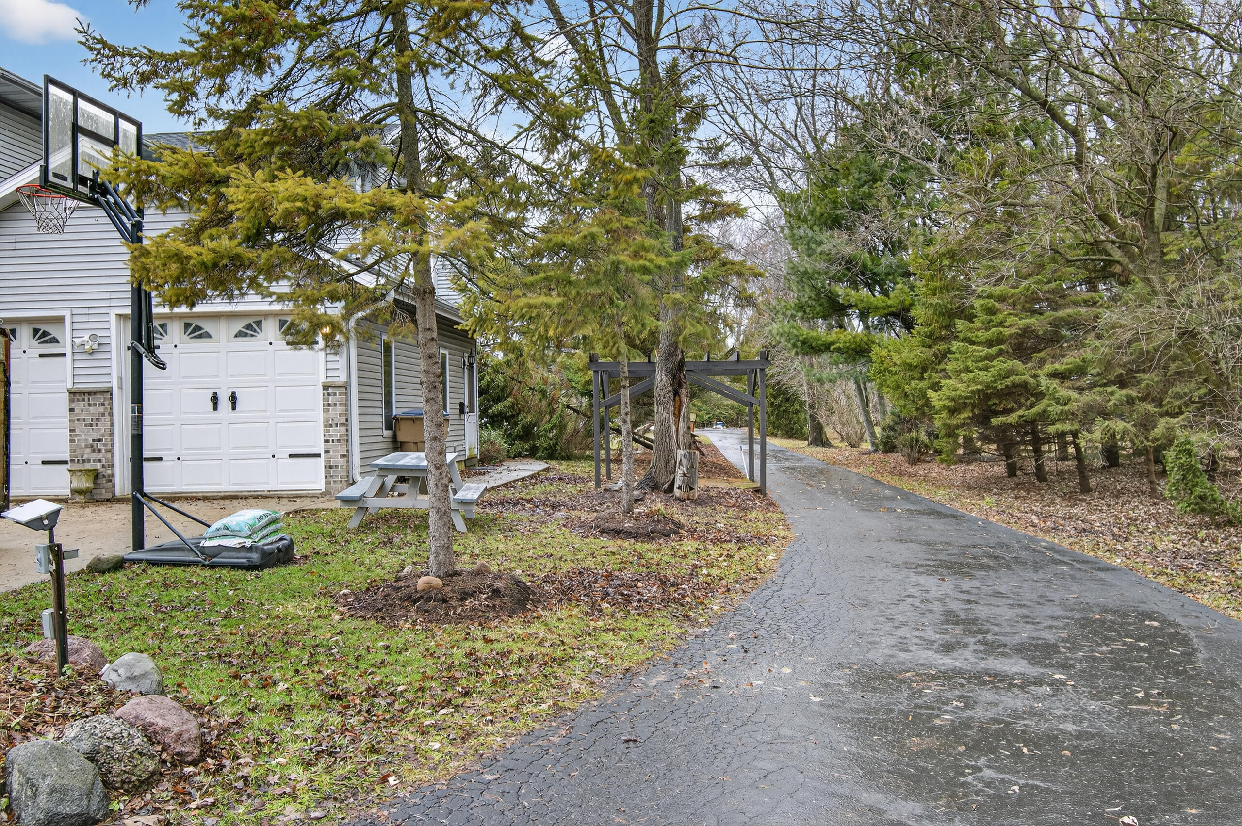 9934 28th Avenue Pleasant Prairie, WI 53158 - Photo 36 of 44 Driveway