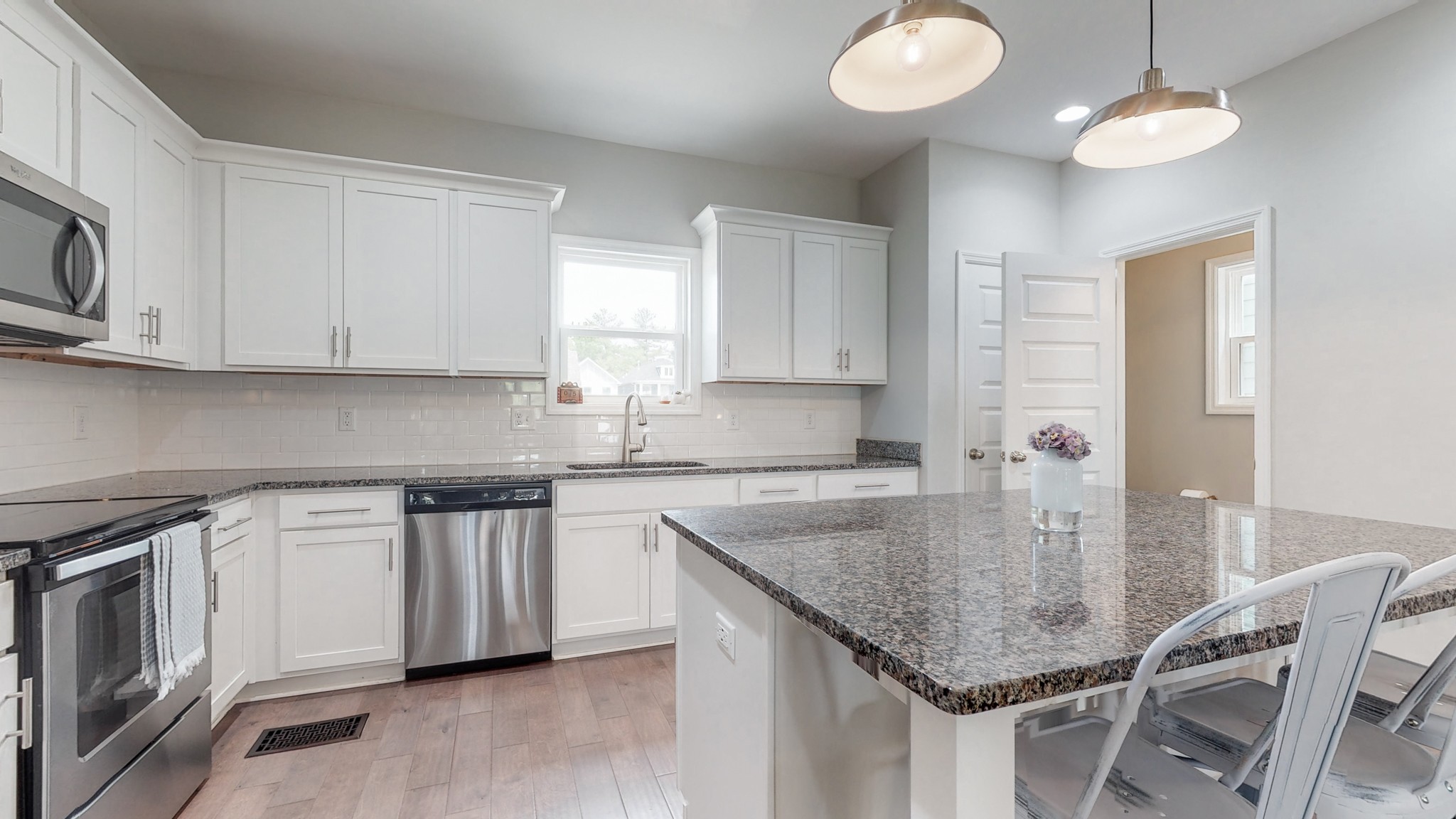 714 Bellevue Road Nashville, TN 37221 - Photo 10 of 37 Gallery Image 10
