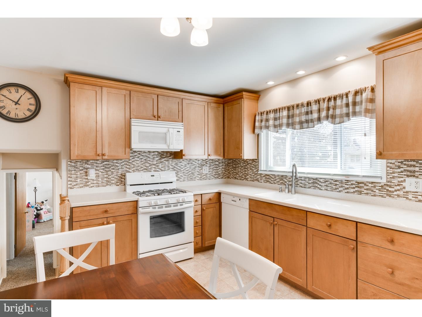 34 Cranbrook Road Trenton, NJ 08690 - Photo 11 of 25 Kitchen