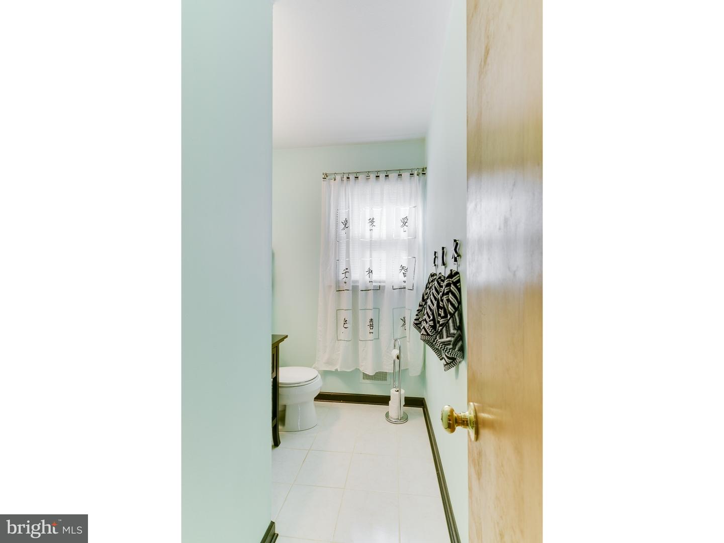 34 Cranbrook Road Trenton, NJ 08690 - Photo 15 of 25 Half Bath