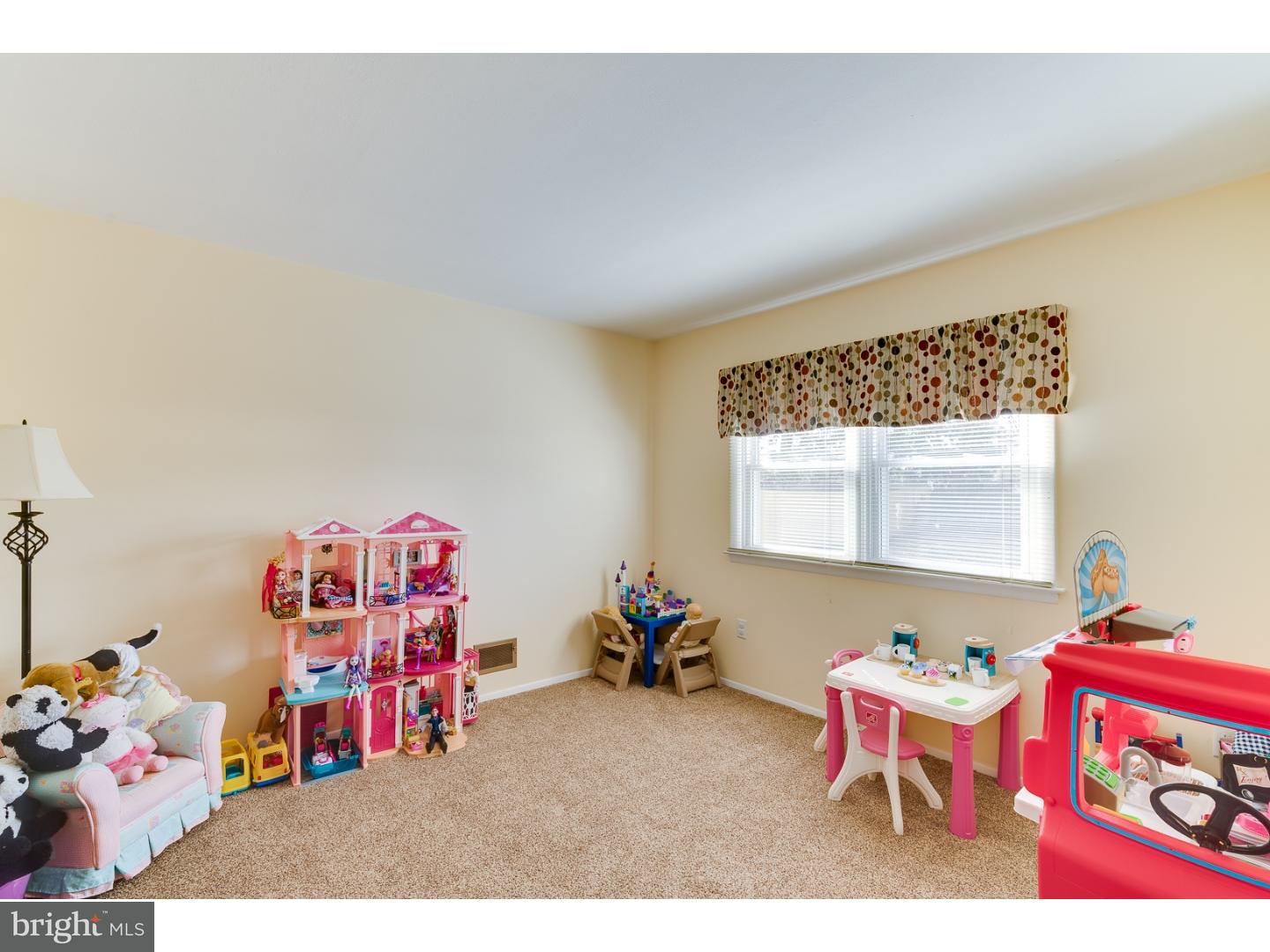 34 Cranbrook Road Trenton, NJ 08690 - Photo 19 of 25 Bedroom 2
