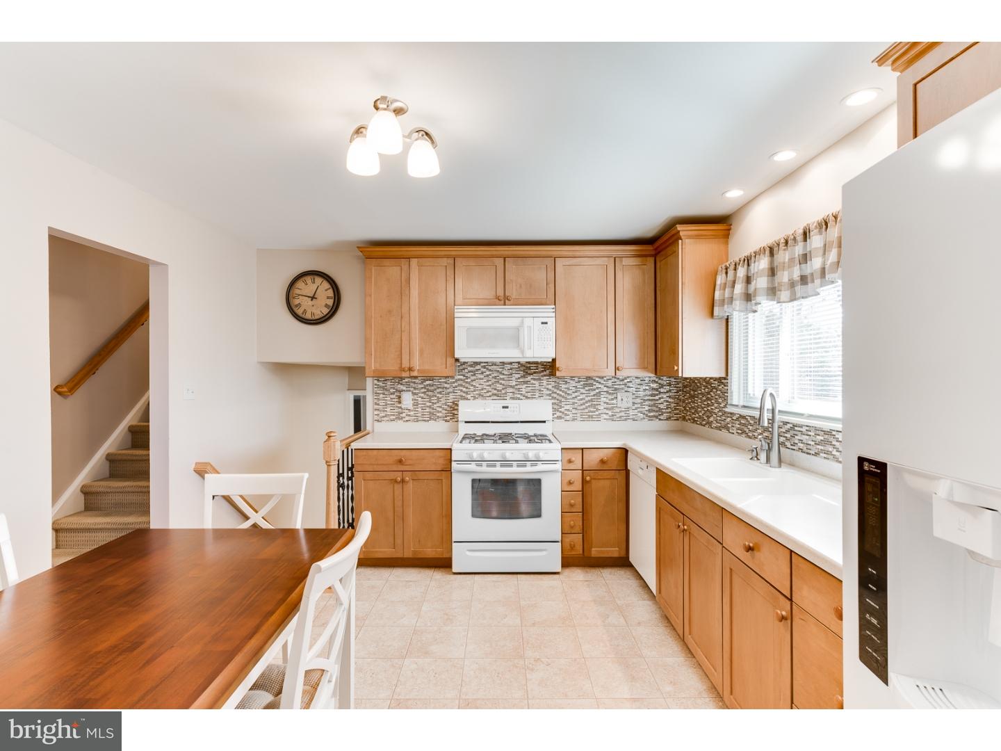 34 Cranbrook Road Trenton, NJ 08690 - Photo 10 of 25 Kitchen